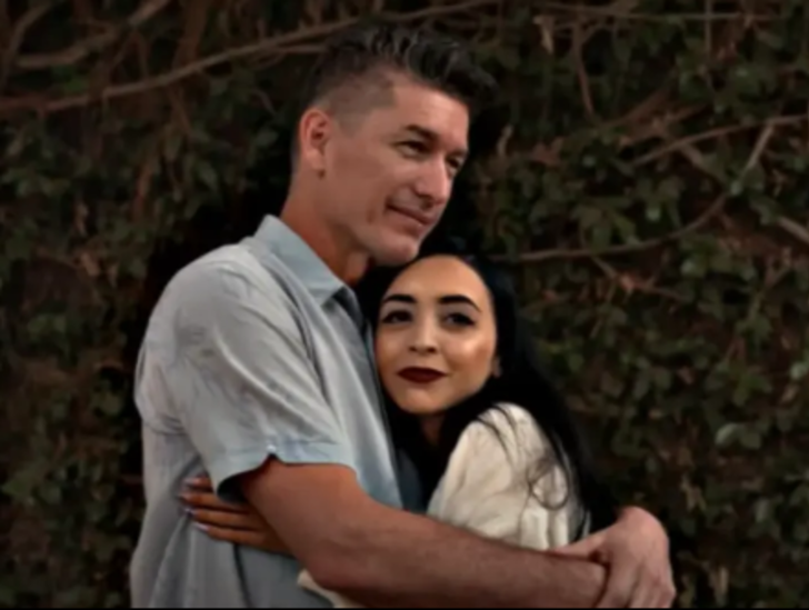 Babası ve yakın arkadaşının ilişkisini öğrenince şaşkına döndü! İtirafı sosyal medyada gündem oldu... "Babamdan hamile kalmış" G4