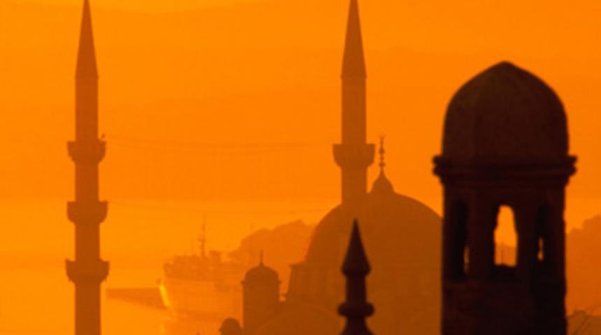 Sabah ezanı 01.36&rsquo;da okundu!