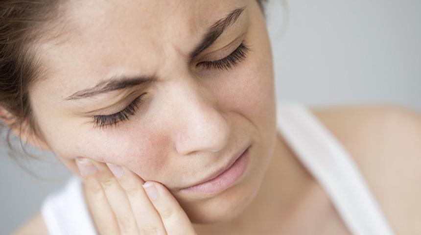 Uzman isim uyardı: Soğuk havalarda bunu sakın ihmal etmeyin! Yüz felci riskini artırıyor