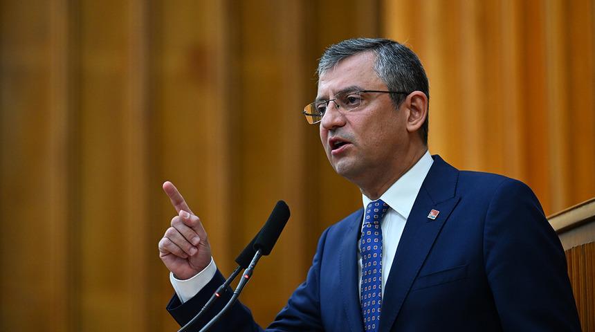 Çizmeyi aşan Şevki Yılmaz için CHP lideri Özgür Özel'den 'foseptik çukuru' çıkışı: Atatürk'e hakarete tepkisi dikkat çekti