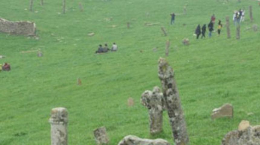 İran'da penis mezarlığı