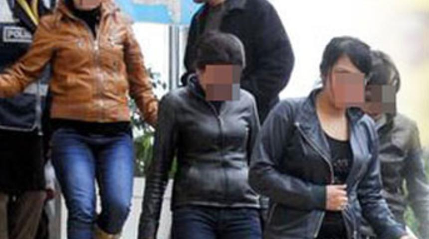 Bebek bakıcısı diye geldi, seks kölesi oldu