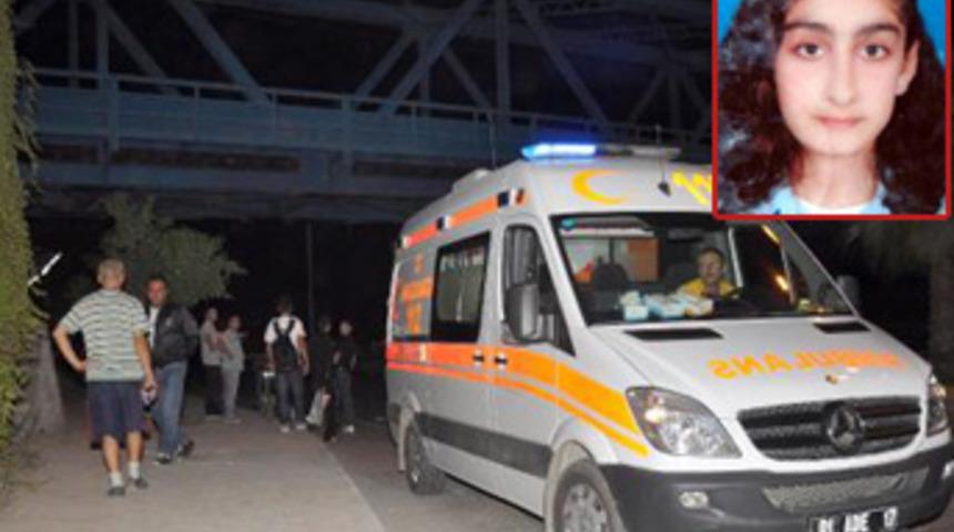 Birbirlerine sarılarak ölümü beklediler