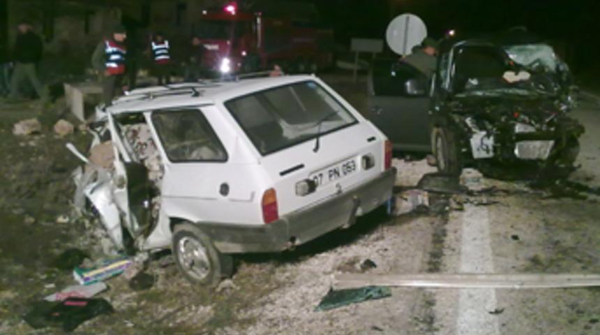 Antalya'da zincirleme kaza: 4 ölü