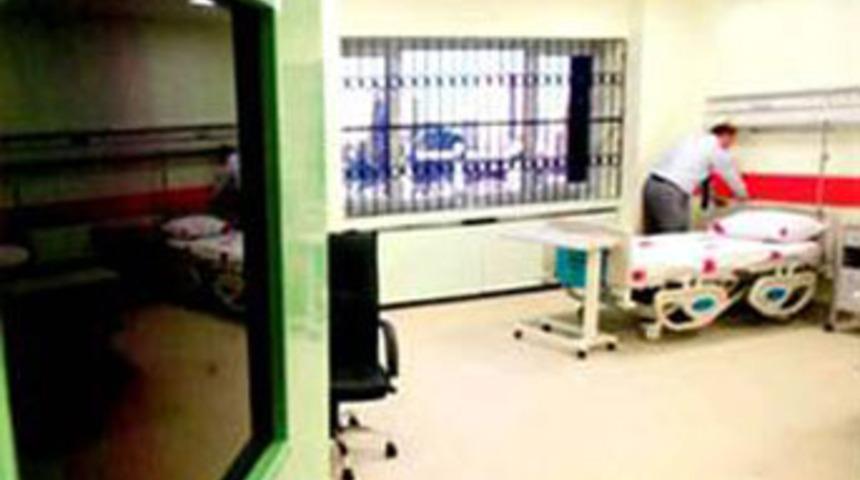 Haberal'a kurşun ge&ccedil;irmez oda