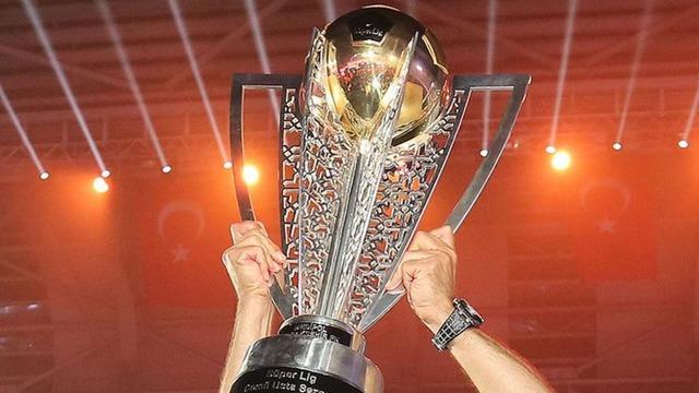 Süper Lig şampiyonluğu için şaşırtan tahmin! Galatasaray'ı 100 puanla şampiyon ilan ettiler, düşecek takımları da sıraladılar