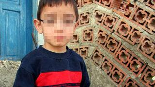 Kanalizasyon çukuru Hürriye'yi yuttu