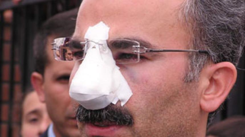 Veli dehşeti g&uuml;venlik kamerasında