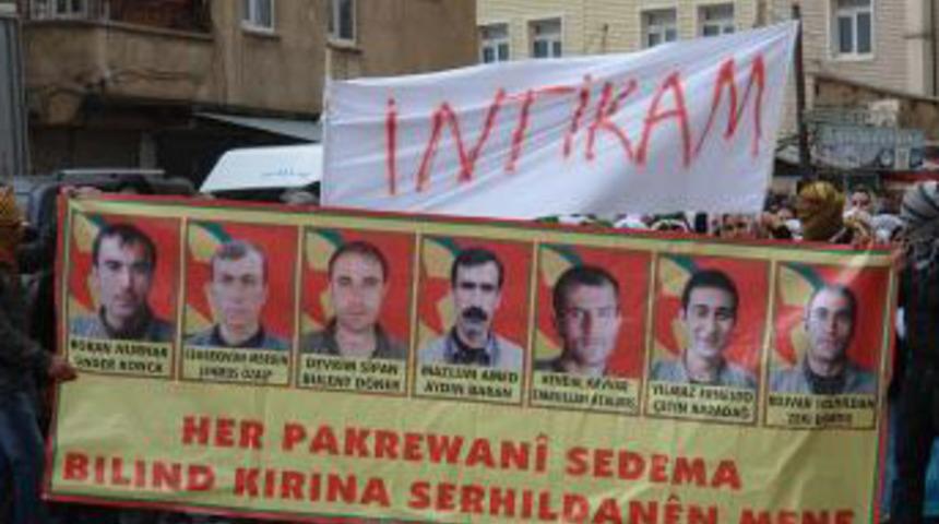 BDP yürüyüşünde tehlikeli pankart