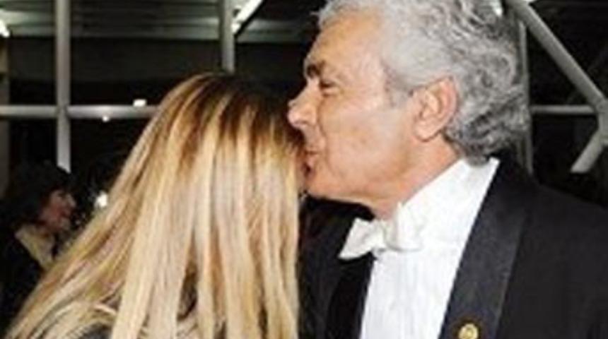 İklim Bayraktar'ı neden &ouml;pt&uuml;