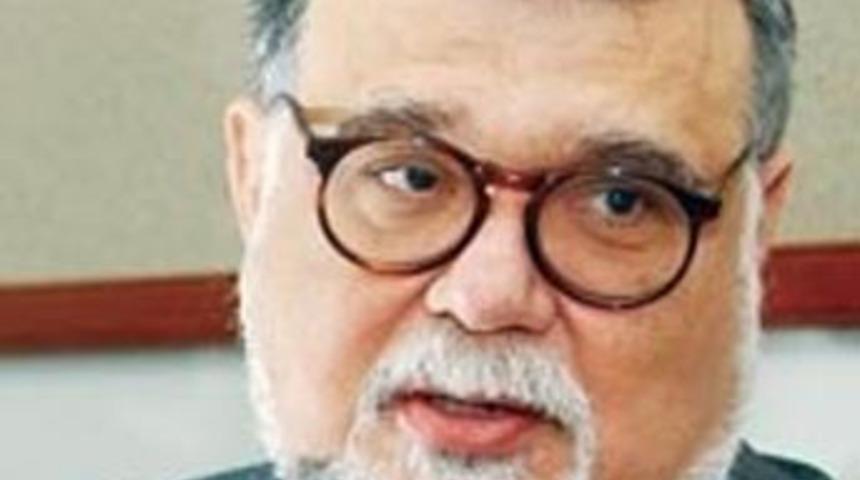 Ünlü Prof.’tan pornoya övgü