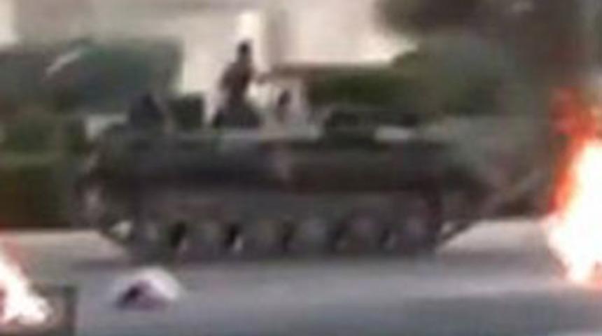 Suriye'de şafak operasyonu: 95 ölü