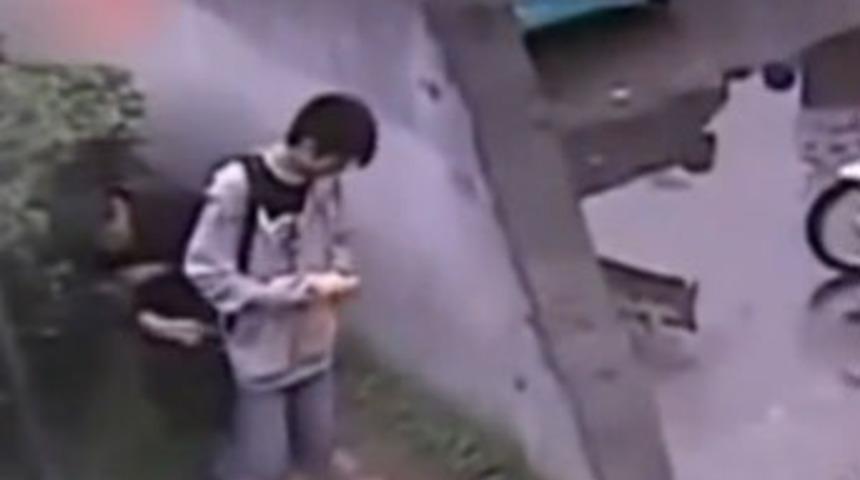 Herkesin g&ouml;z&uuml; &ouml;n&uuml;nde &ccedil;aldı