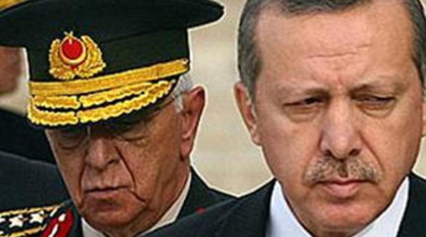 Dakika dakika TSK'daki deprem