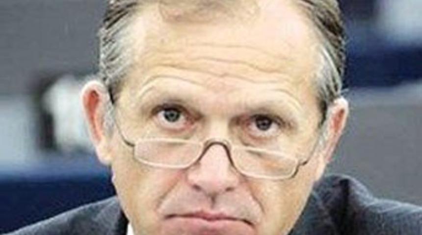 AP&rsquo;de r&uuml;şvet skandalı