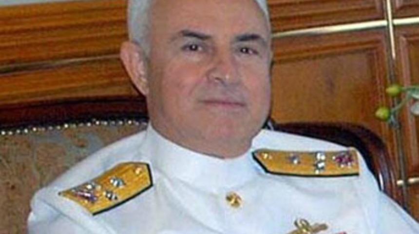 Komutana müebbet istemi