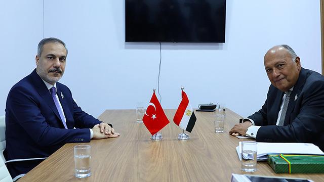 Dışişleri Bakanı Fidan, Mısır Dışişleri Bakanı Shoukry ile bir araya geldi