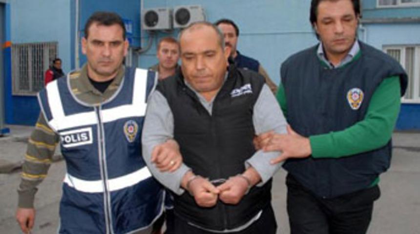 Yumrukladığı eşini sonunda &ouml;ld&uuml;rd&uuml;