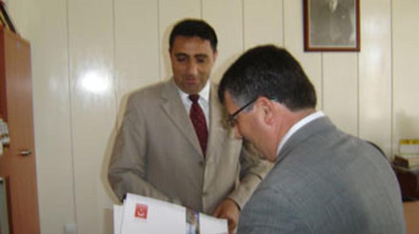 İstiklal Marşı'nın okunmasına izin vermedi