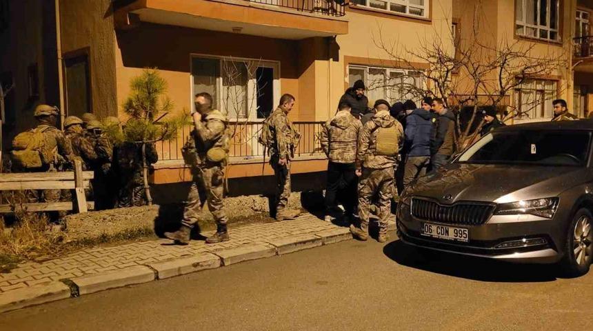 Ankara’da babasının silahla rehin aldığı 7 yaşındaki çocuk 12 saat sonunda kurtarıldı