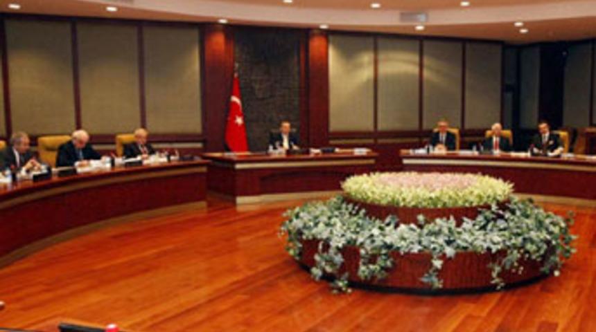 Yeni kabinede yer almayan eski bakanlar