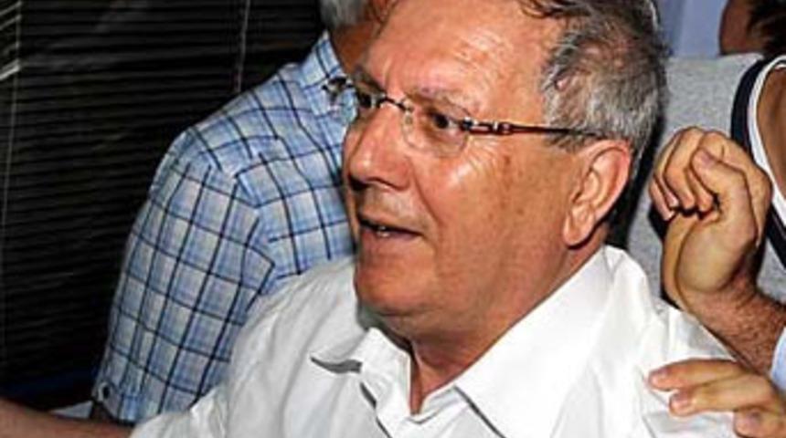 Aziz Yıldırım'a yakalama emri!