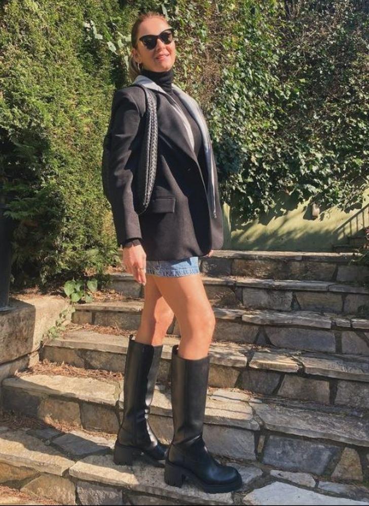 Pınar Altuğ süper minisiyle poz verdi! "Beni ne yaparsan yap 0 beden olamam" G1