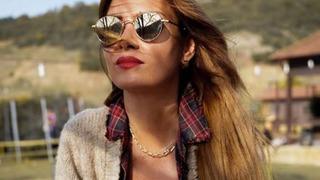 Pınar Altuğ süper minisiyle poz verdi! Beni ne yaparsan yap 0 beden olamam