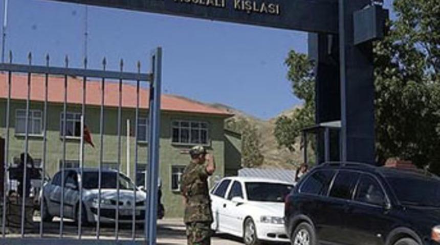 Org. Muğlalı kışladan &ccedil;ıkıyor