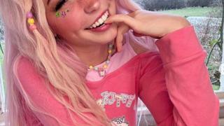 Sosyal medya fenomeni Belle Delphine kullanılmış banyo suyunu sattığını öğrenen babasının tepkisini paylaştı! 'Beni evlatlıktan reddetti' 