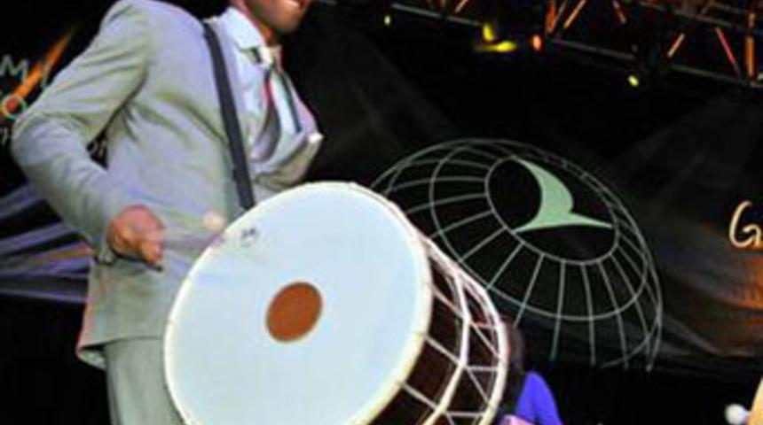 Kobe&rsquo;den davul şov