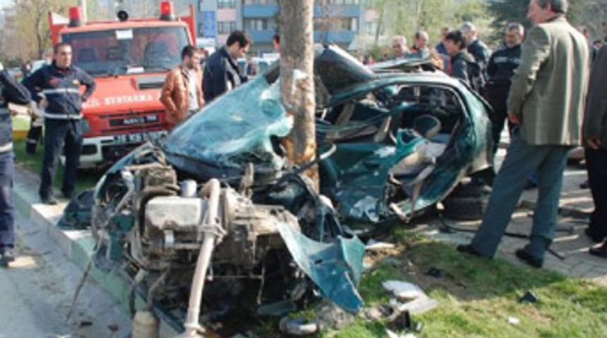 Bu araçtan 4 kişi sağ çıktı