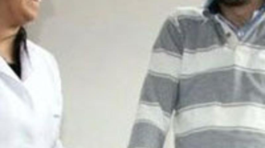 Sen beni terk ettin ama...