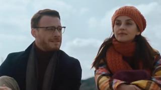 Başrollerini Kerem Bürsin ve İrem Helvacıoğlu'nun üstlendiği 'Eflatun' filminin vizyon tarihi kesinleşti... Afişi beğeni topladı