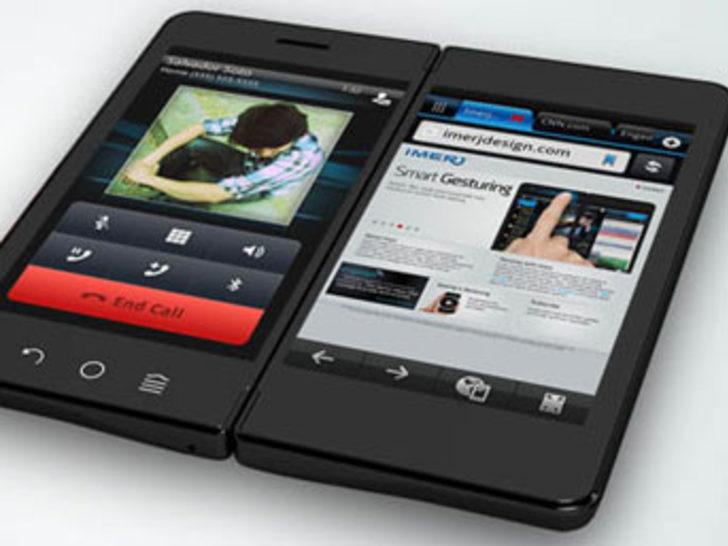 Телефон два экрана цена. Смартфон с двумя дисплеями. Смартфон с 2 экранами. Складной смартфон планшет. Смартфон с двойным экраном раскладной.
