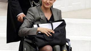 AK Parti'den pantolon teklifi