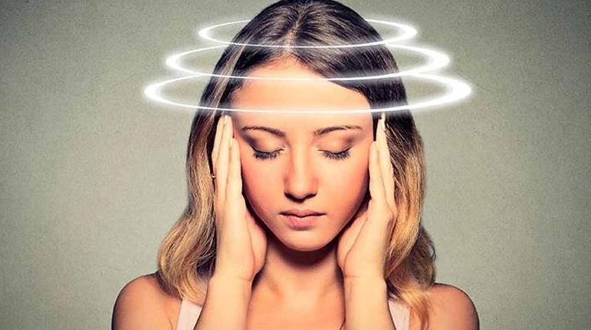 Ani baş dönmesi o tehlikenin işareti olabilir! 'Kadınlarda daha fazla...'