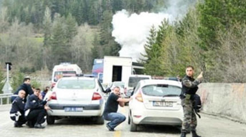 Taraf yazarından yeni kehanet!