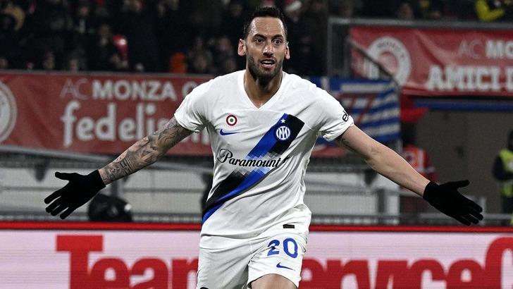 Hakan Çalhanoğlu'ndan arka arkaya çok konuşulacak açıklamalar: Dünyanın 1 numarası benim! G2