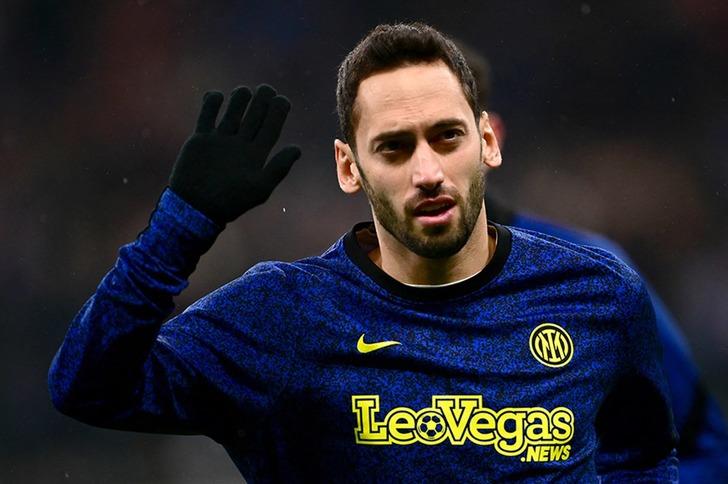 Hakan Çalhanoğlu'ndan arka arkaya çok konuşulacak açıklamalar: Dünyanın 1 numarası benim! G3