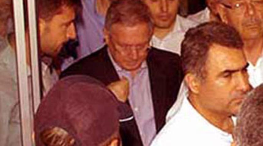 Aziz Yıldırım: Konuşursam herkes yanar