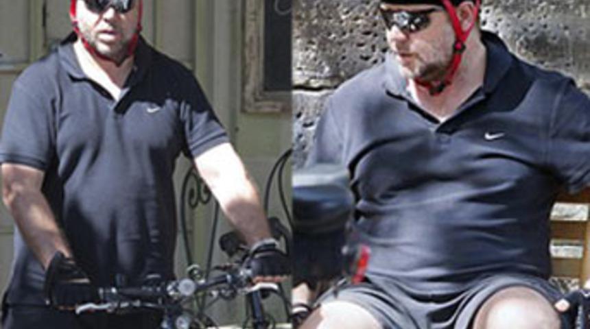 Efsane oyuncuyu tanıdınız mı?