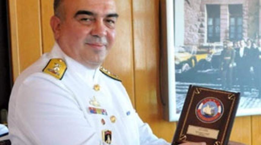 Amirale ağır su&ccedil;lama