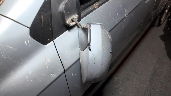 Görüntüler İstanbul'dan! Gece yarısı yaşandı: Evden çıktıklarında araçlarını bu halde buldular G4