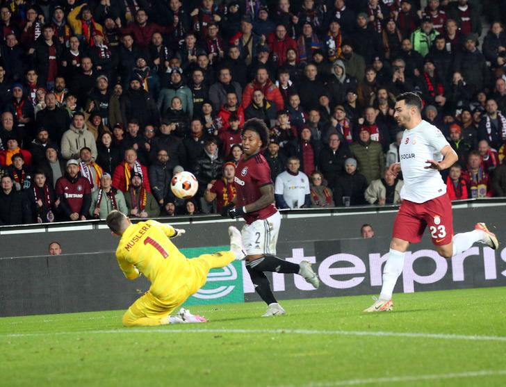 Avrupa'dan elenmenin faturasını Okan Buruk'a kestiler! Spor yazarları başarılı hocaya demediğini bırakmadı G2