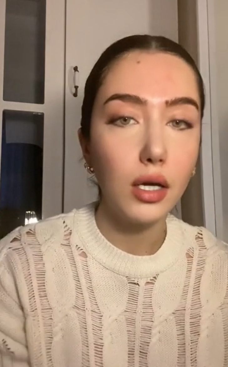 Londra'ya tanışacağını söyleyerek ayrılan sevgilisinin nişanlandığını öğrendi! Sosyal medyada yaşadığı şoku anlattı... "Biz erkeklere bir günde küsmedik" G5