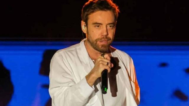 Murat Dalkılıç  Maalesef diyerek duyurdu! Bütün konserlerini iptal etti!