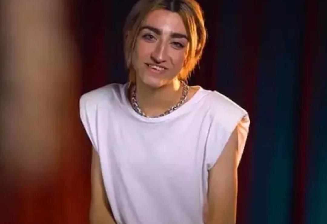 Cinsiyet değiştiren TikTok fenomeni Mika Raun'un dansı yeniden g&uuml;ndem oldu! 