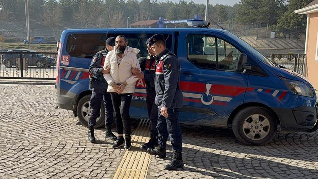 Kafes-45 operasyonunda Kastamonu'da yakalanan örgüt elebaşı adliyede