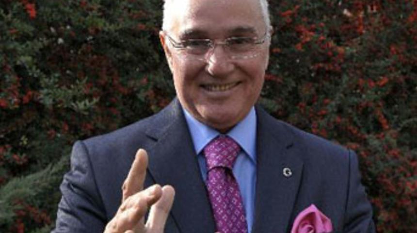 "Kasetlerin arkasındaki isim..."